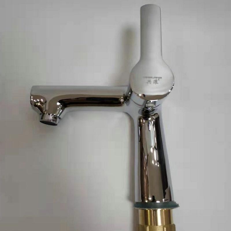 Unique Stylish Elegant Bathroom Basin Faucet Brass Vessel Sink Water Tap Mixer Chrome Finish Hot And Cold Water Tap